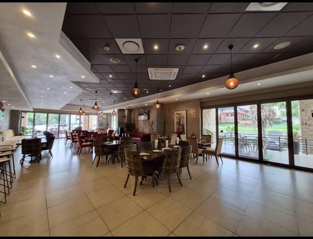 231M² RETAIL TO LET IN SUNNINGHILL